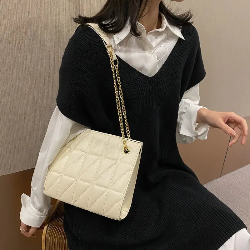 Large-Capacity Rhombic Shoulder Bag for Women