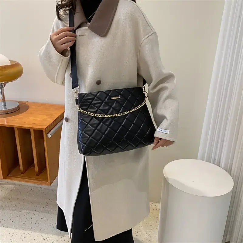 Lingge Women Shoulder Bags Chain Crossbody Handbags Large-capacity Bags
