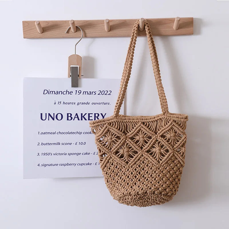 Women's Single Shoulder Woven Bag with Hollow Straw Design