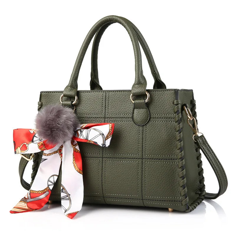 Large Capacity Women's Woven Shoulder Bag