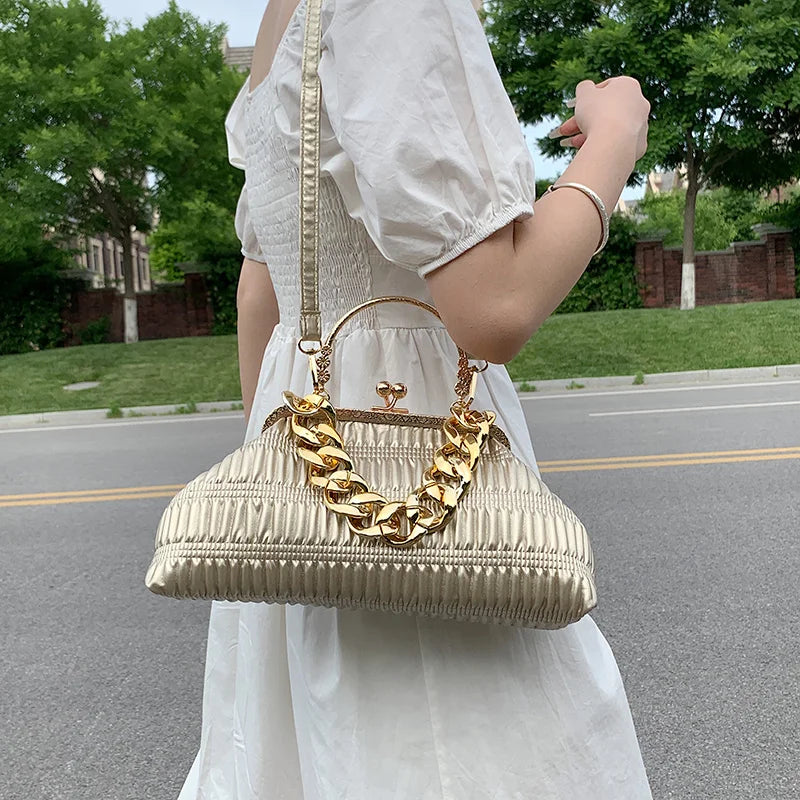 Thick Chain Shoulder Bag Metal Top-Handle Crossbody Tote