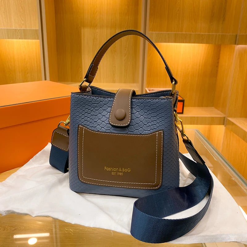 Crocodile Pattern Soft Leather Women's Bucket Bag