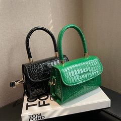 Crocodile Pattern Crossbody Shoulder Bag in Silvery Women Tote Handbag Mini Bag
