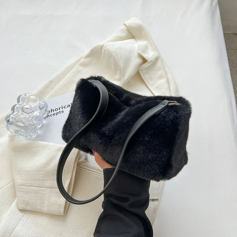 Fluffy Plush Women's Underarm Bag Solid Color Commuter Shoulder Bag