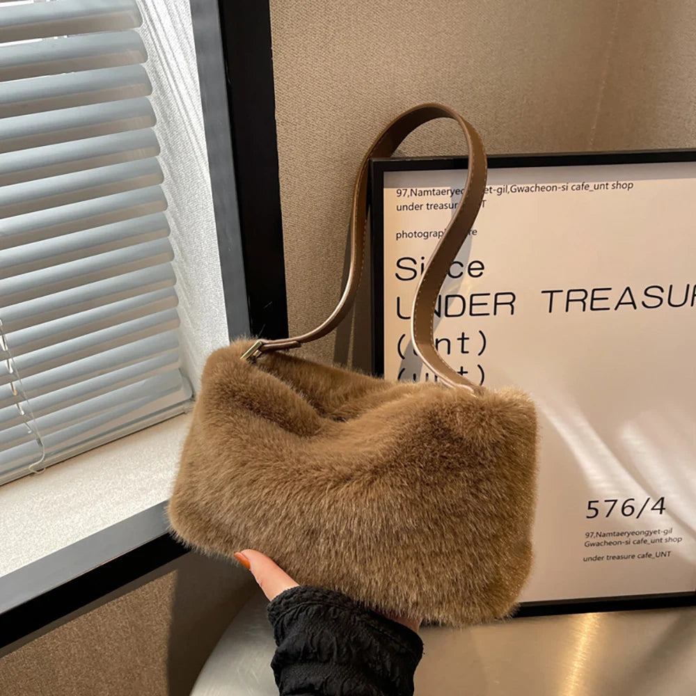 Fluffy Plush Women's Underarm Bag Solid Color Commuter Shoulder Bag