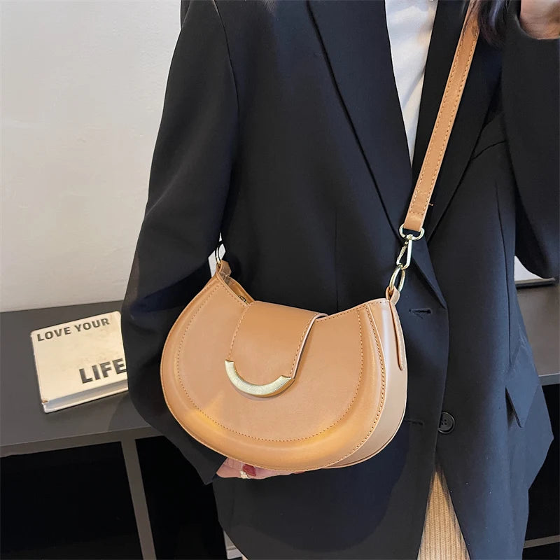 Vintage Small Armpit Bag Women's Clutch Purse in Khaki