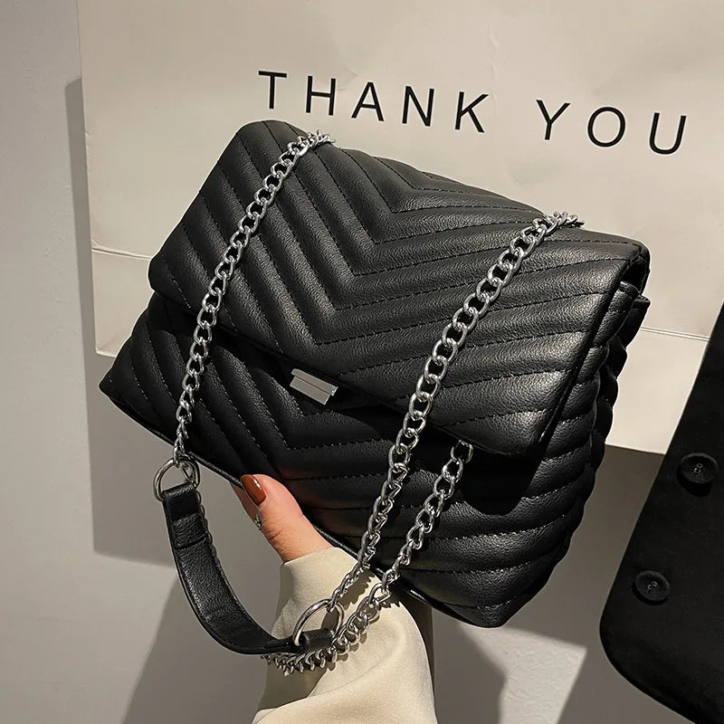 Retro Chain Crossbody Bag Women's Leather Tote