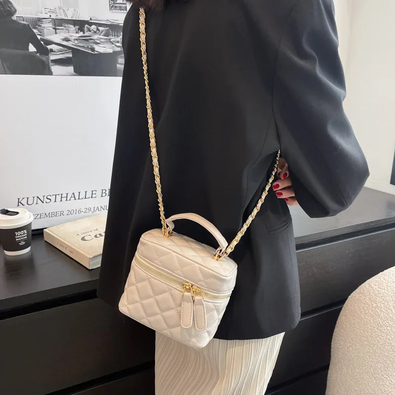 Small Chains Crossbody Bag Square Purses Tote Clutch