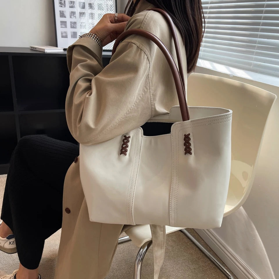 Women's Large-capacity Shoulder Bag Casual Solid Underarm Pack