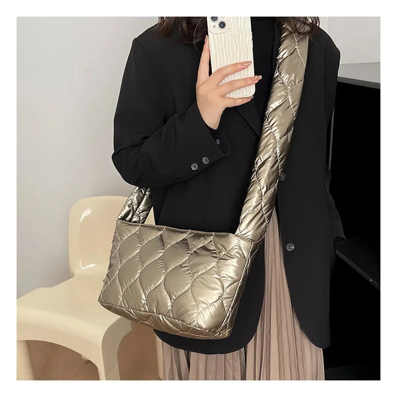 Women Nylon Crossbody Bag Flap Messenger Bag Versatile