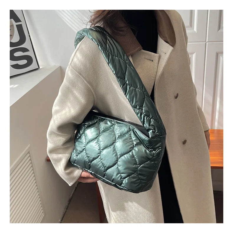 Women Nylon Crossbody Bag Flap Messenger Bag Versatile