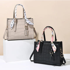 Large-capacity Women's Shoulder Messenger Bag