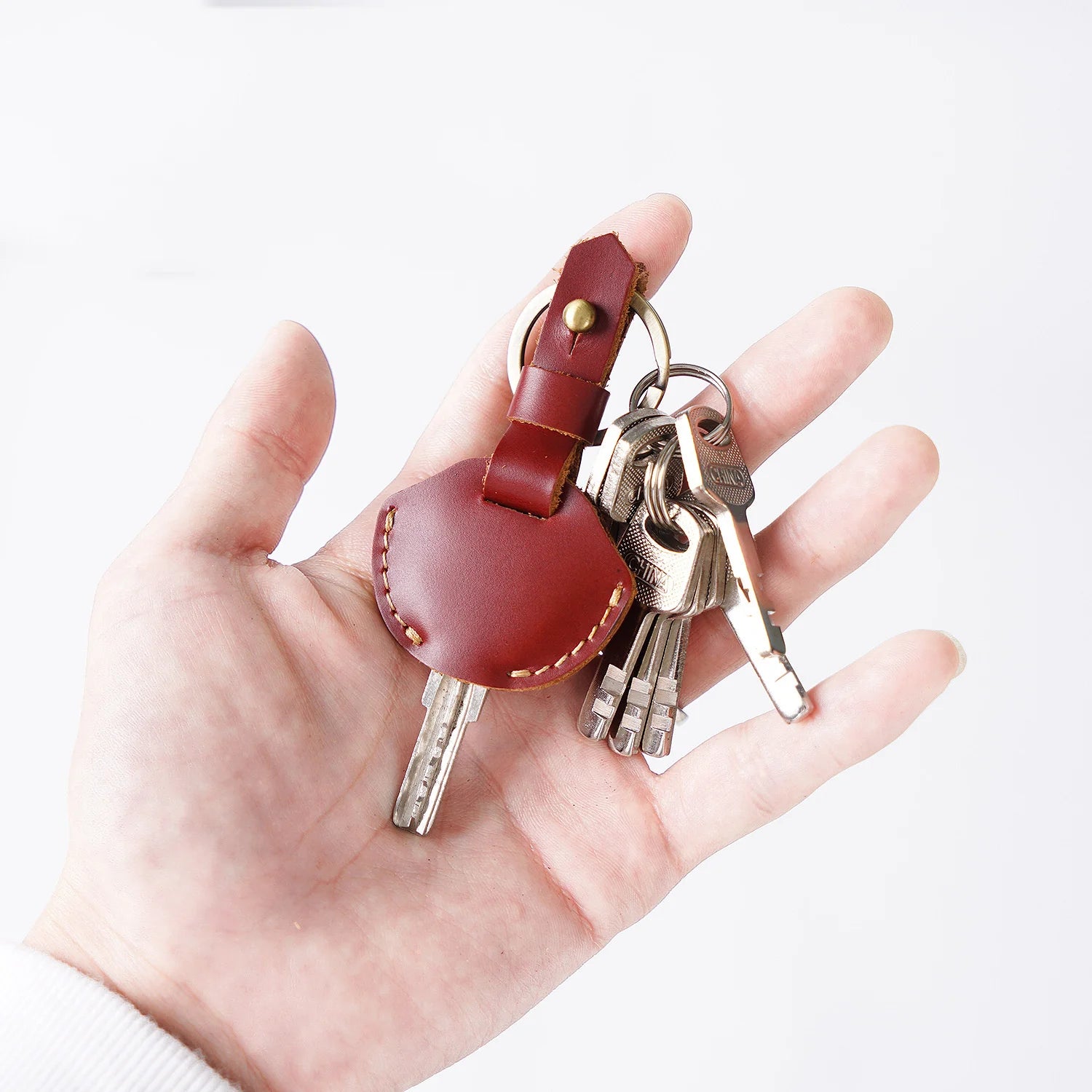 Moterm Leather Keychain Cowhide Car Key Holder Men Keyrings Retro