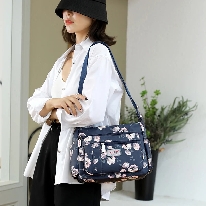 Multi-pocket Floral Pattern Women Bag Nylon Handbag