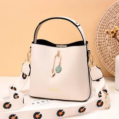Net Celebrity Women's Bag Personality Bucket Bag Large-capacity Messenger Bag