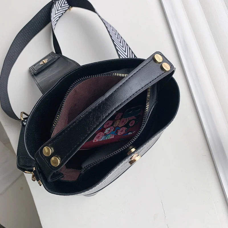 Red Crocodile Pattern Mini Bucket Shoulder Bag