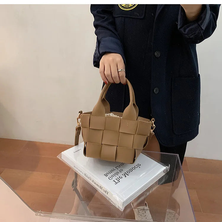 Mini Woven Crossbody Bag for Women, High-quality Handheld Bucket Bag