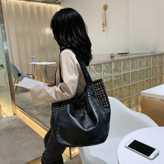 Arrival Women's Rivet Chain Foldable Shoulder Bag