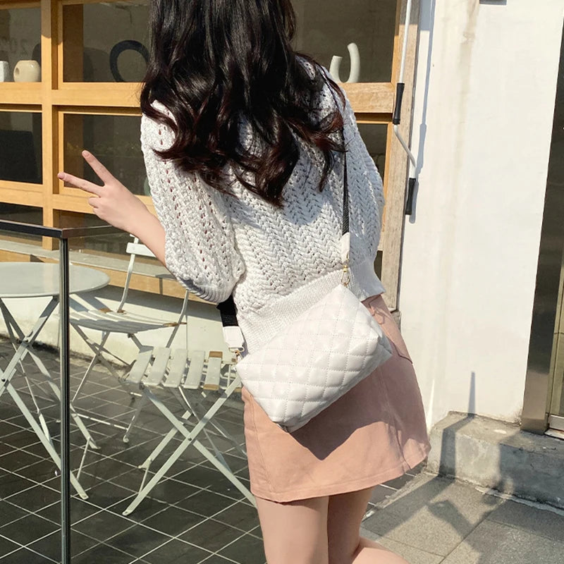 Embroidered Bag Chain Shoulder Messenger Bag