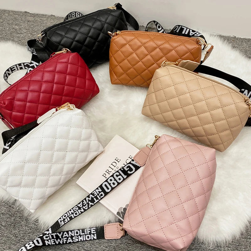 Embroidered Bag Chain Shoulder Messenger Bag
