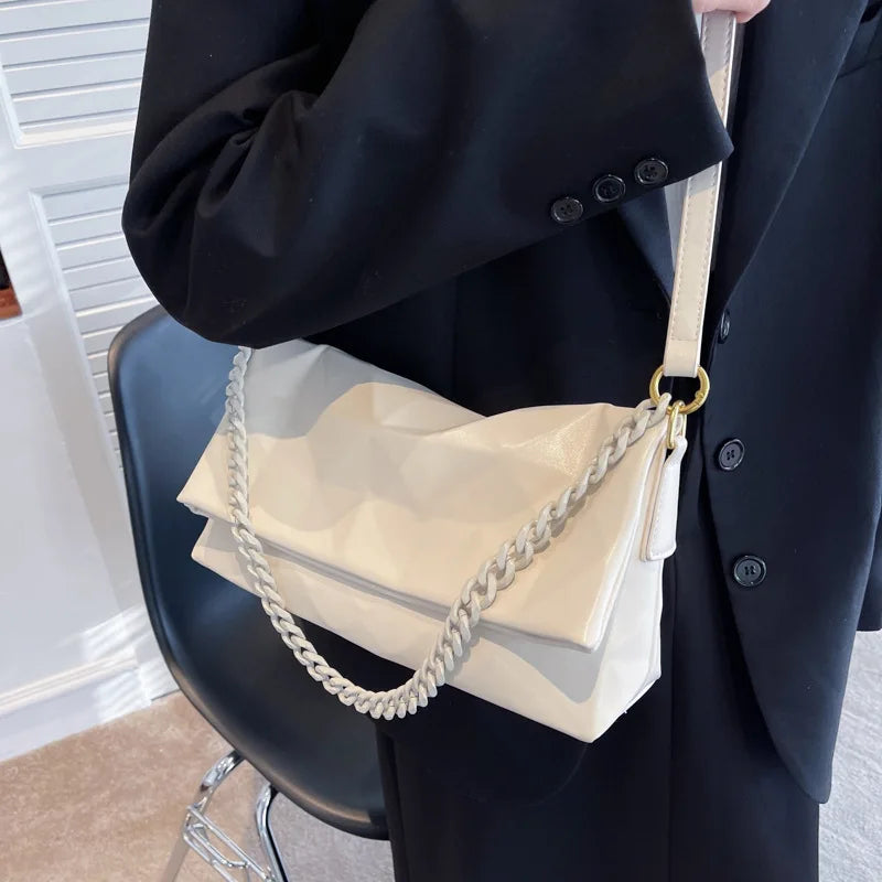 Elegant Ladies One Shoulder Messenger Bag for Parties B402