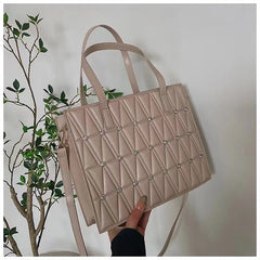 Hot Diamond Inlaid Leather Handheld Bag
