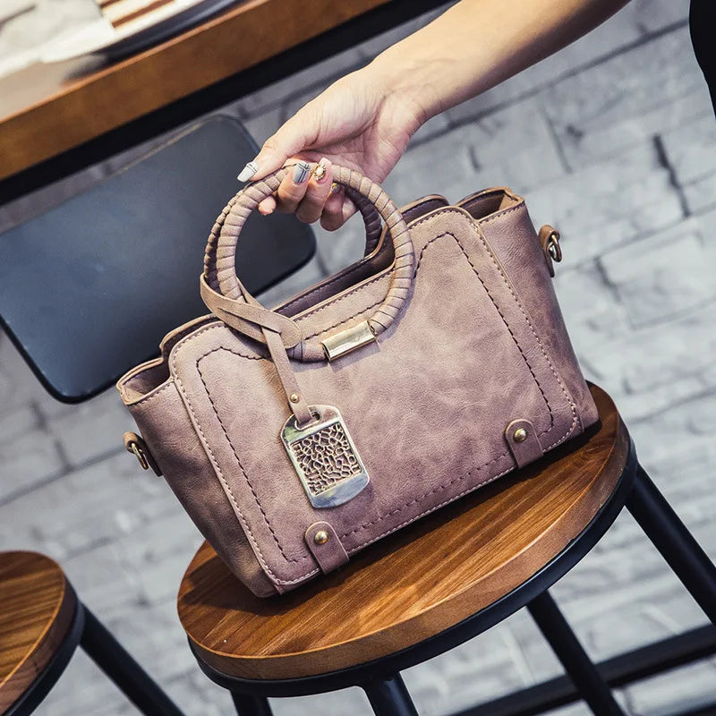 Woven Circular Handle Women's Shoulder Bag
