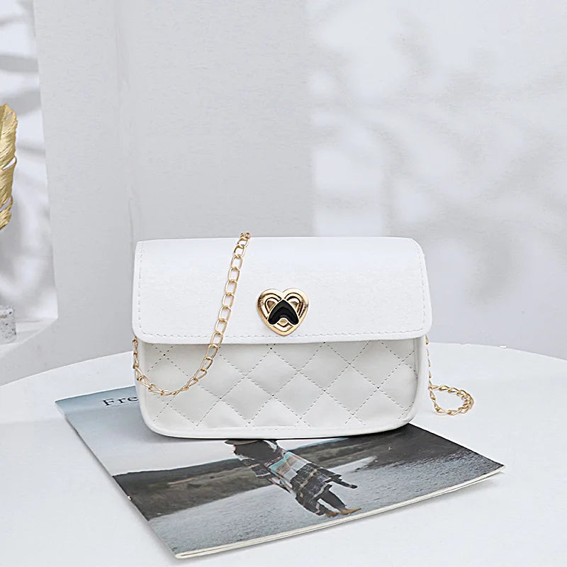 Heart-shaped Rhombic Pattern Crossbody Bag