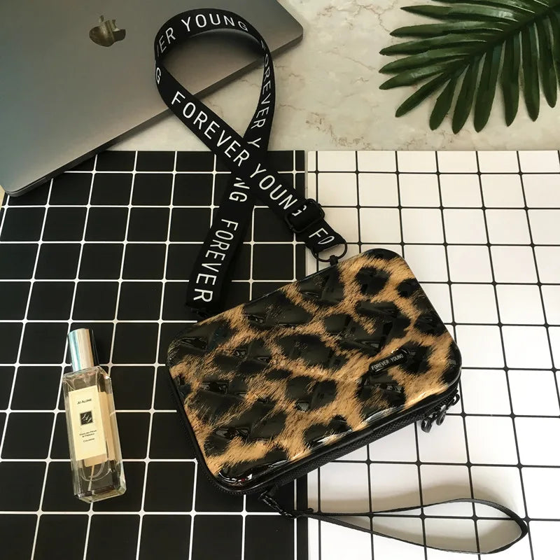 Women Crossbody Bag Wide Shoulder Strap Satchel Female Clutch