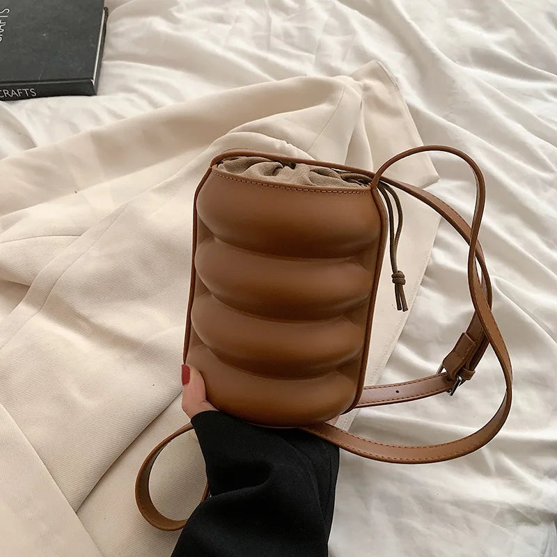 Solid Personalized Casual Versatile Messenger Bag