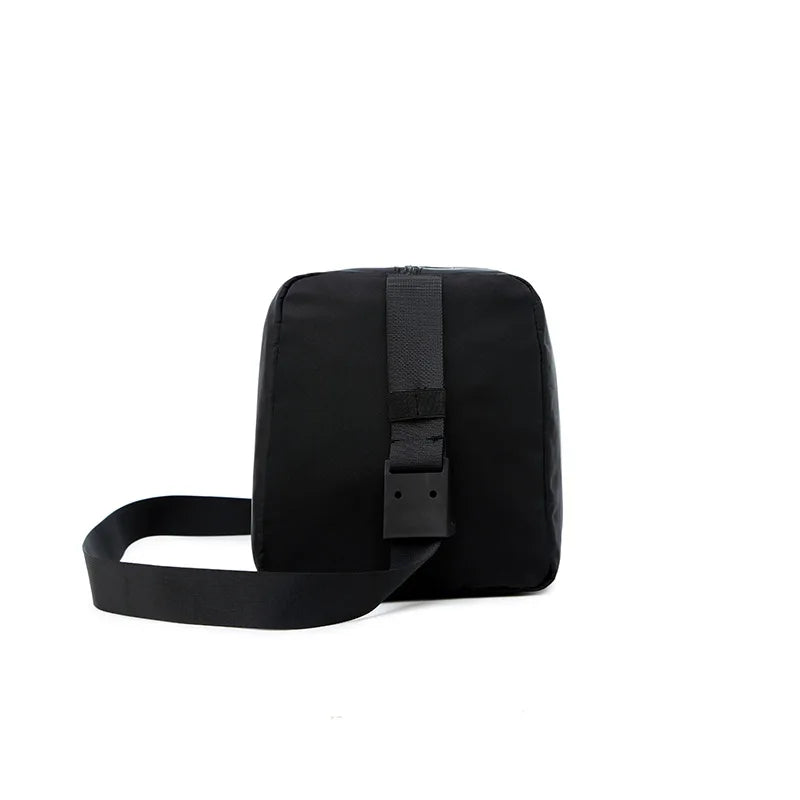 Large-Capacity Gym Bag for Boys and Girls, Flying Dead Shoulder Bag