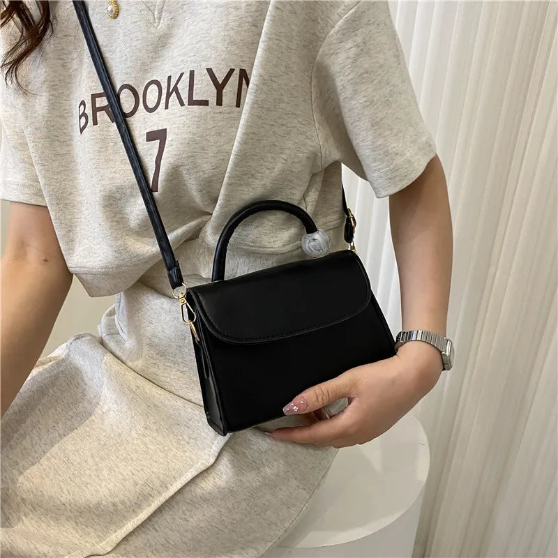 Retro Textured Small Shoulder Messenger Bag