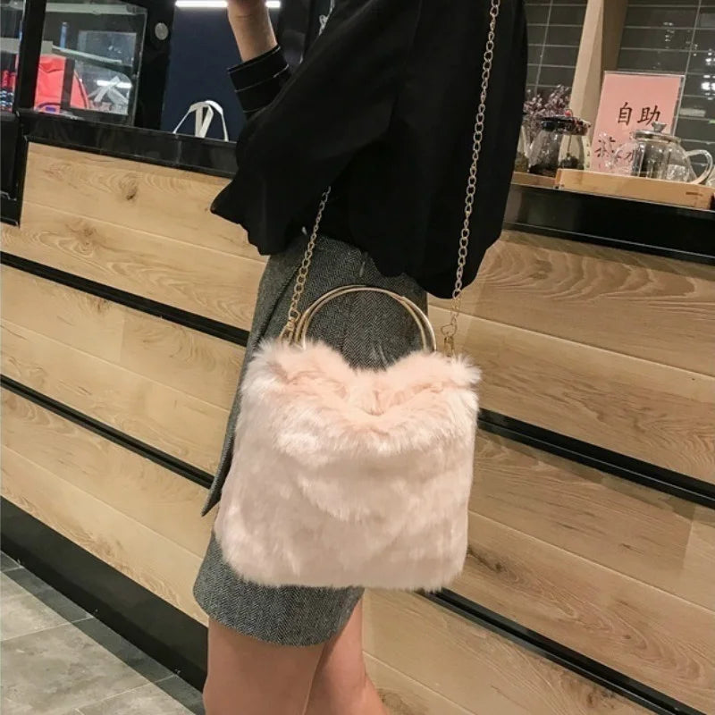 Rex Rabbit Fur Straw Bag Ring Bucket Bag Shoulder Chain Bag