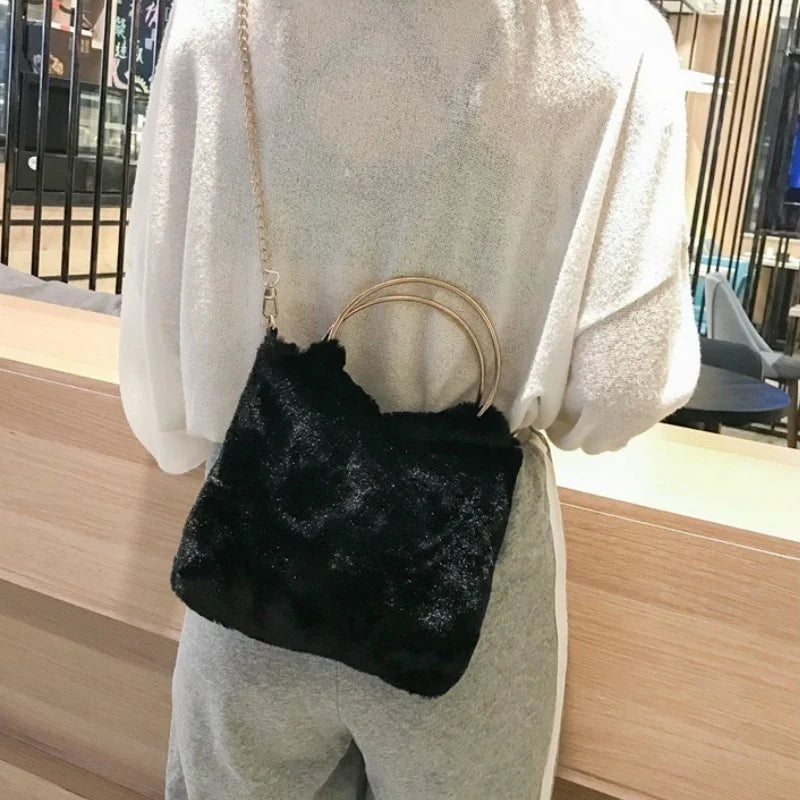 Rex Rabbit Fur Straw Bag Ring Bucket Bag Shoulder Chain Bag