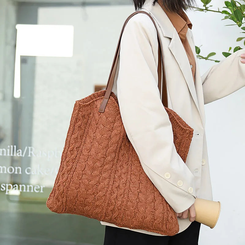 Summer Women's Phone Pocket Handbag with Zipper Closure