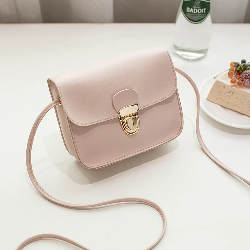 Retro Shoulder Bag Joker Small Square Bag