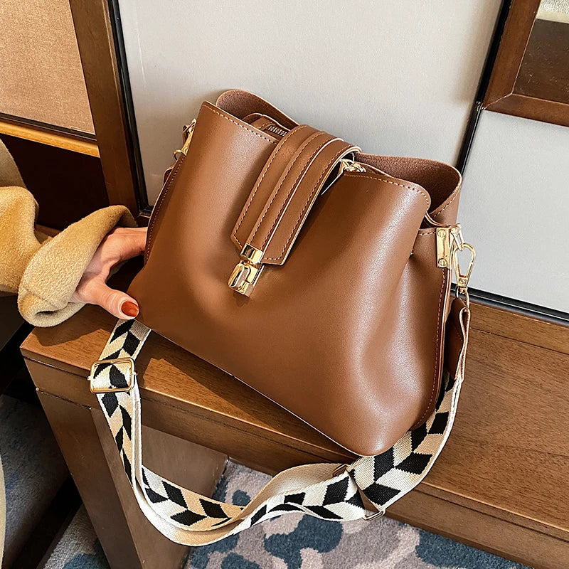 Wide Strap Clutches Ladies Shoulder Messenger Bags Female Purses