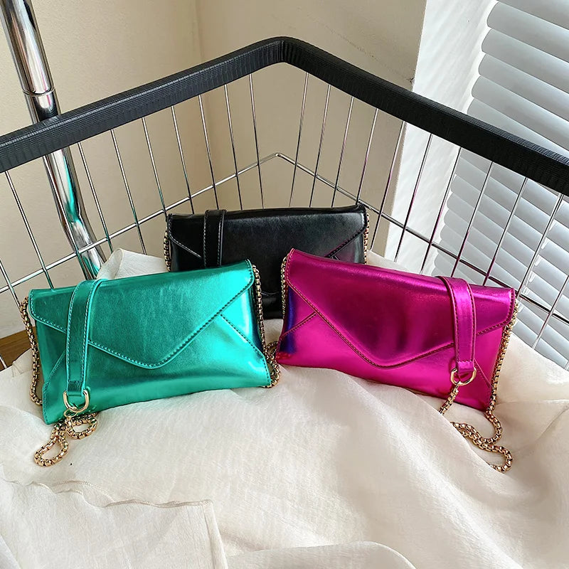Women Crossbody Shoulder Strap Handbag with Chains