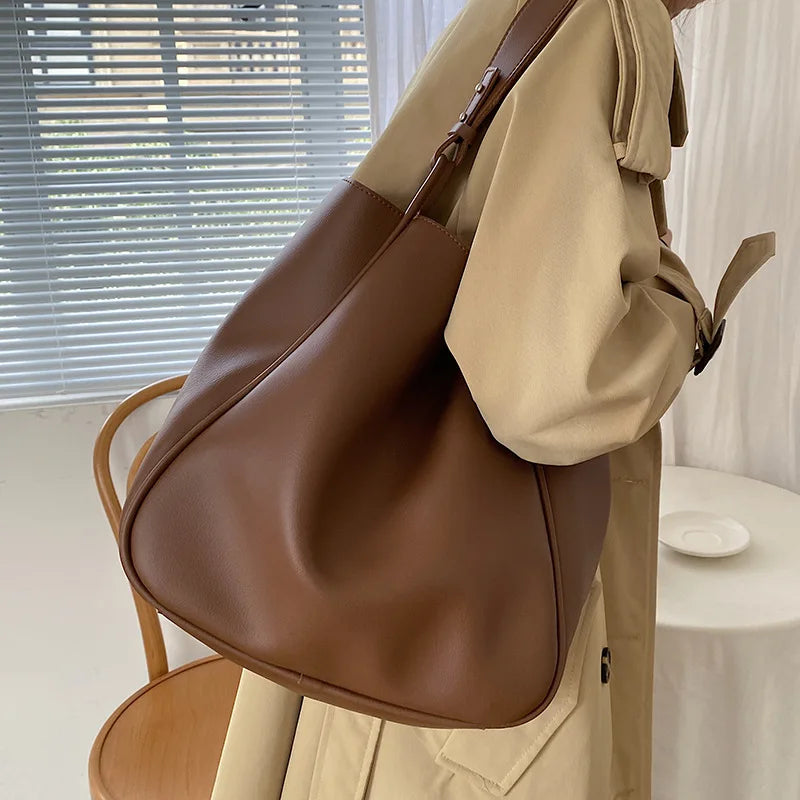 Vintage Textured Shoulder Bag with Large Capacity