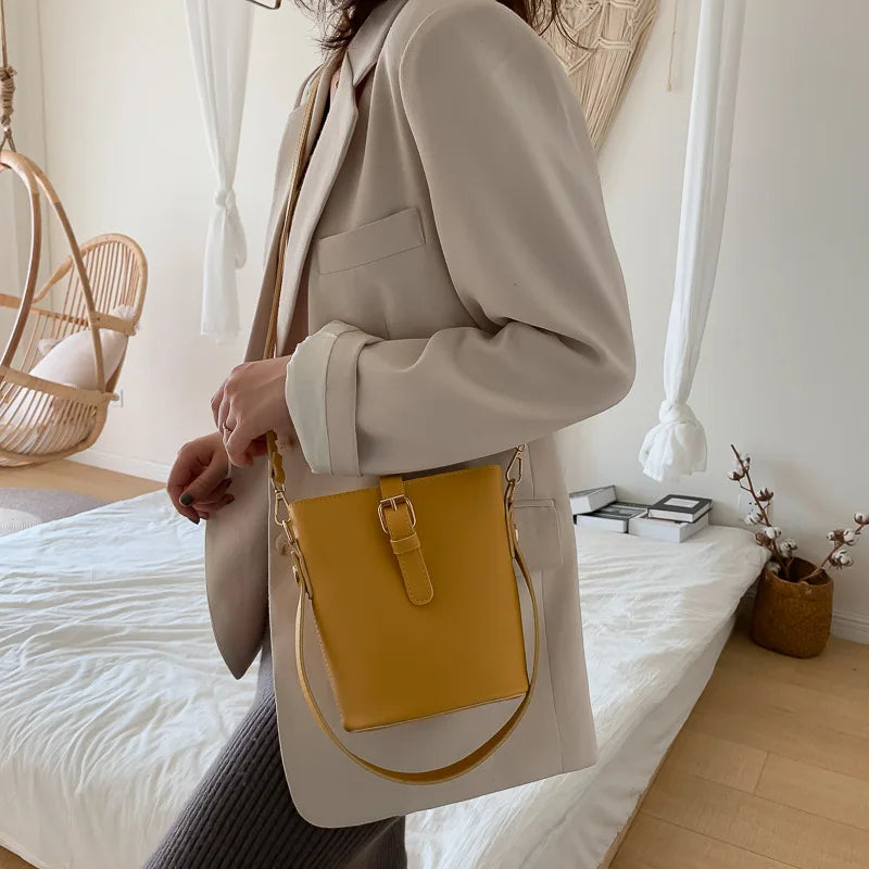 Women's Bucket Shaped Shoulder Bag Crossbody Large Capacity