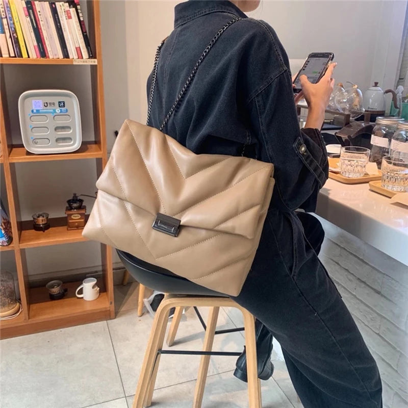 Embroidered Thread Metal Lock Chain Messenger Bag