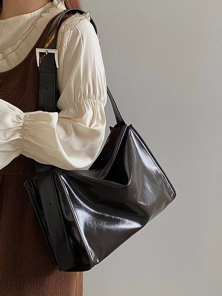 Oil Wax Leather Women's Shoulder Bag Large Capacity Messenger Bags