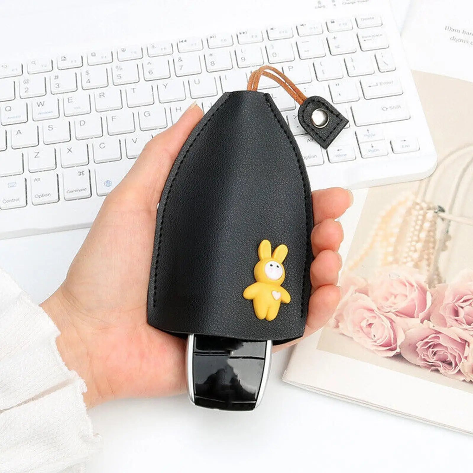 Pull Out Car Bag Keychain Key Housekeeper Unisex