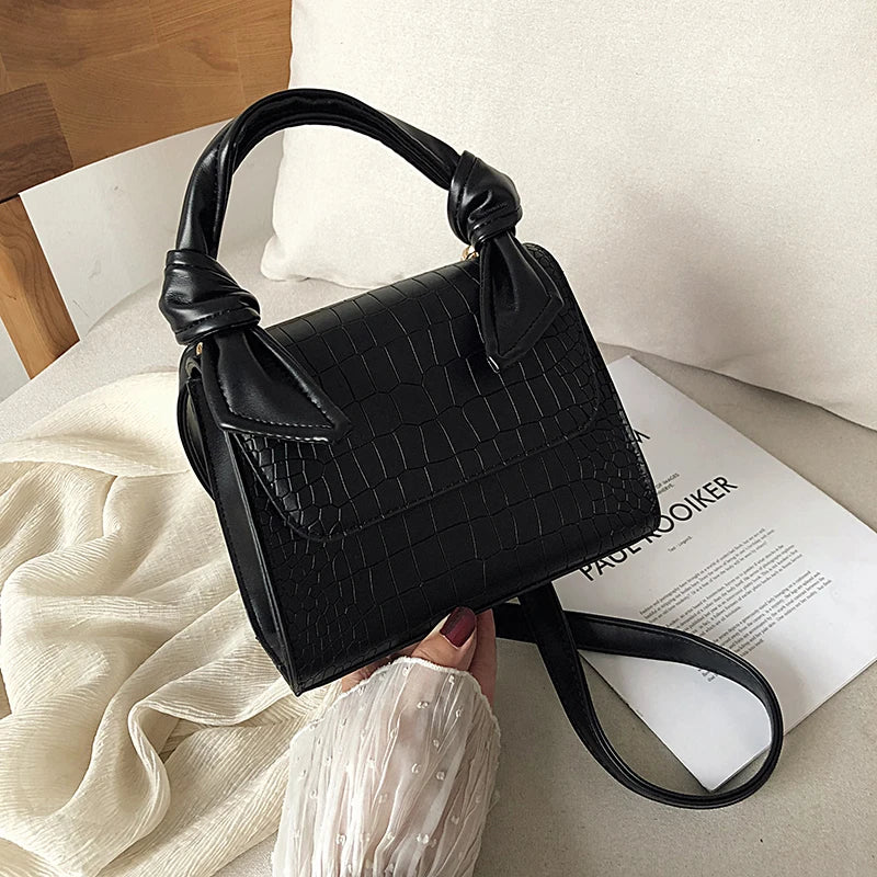 Crocodile Leather Pattern Messenger Bag Waterproof Shoulder Bag