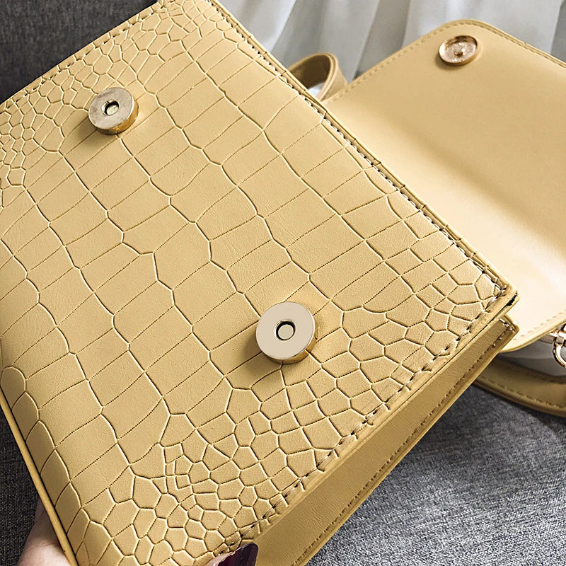 Crocodile Leather Pattern Messenger Bag Waterproof Shoulder Bag