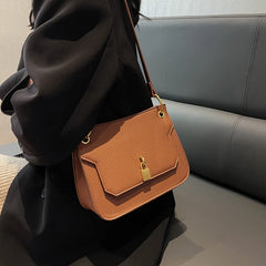 Western Style Shoulder Bag Locking Buckle Messenger Bag