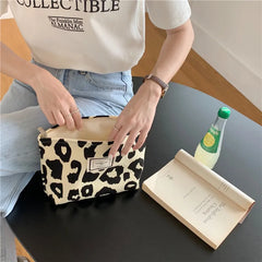 Pink Leopard Print Women's Cosmetic Bag Retro Flower Ladies Small Clutch