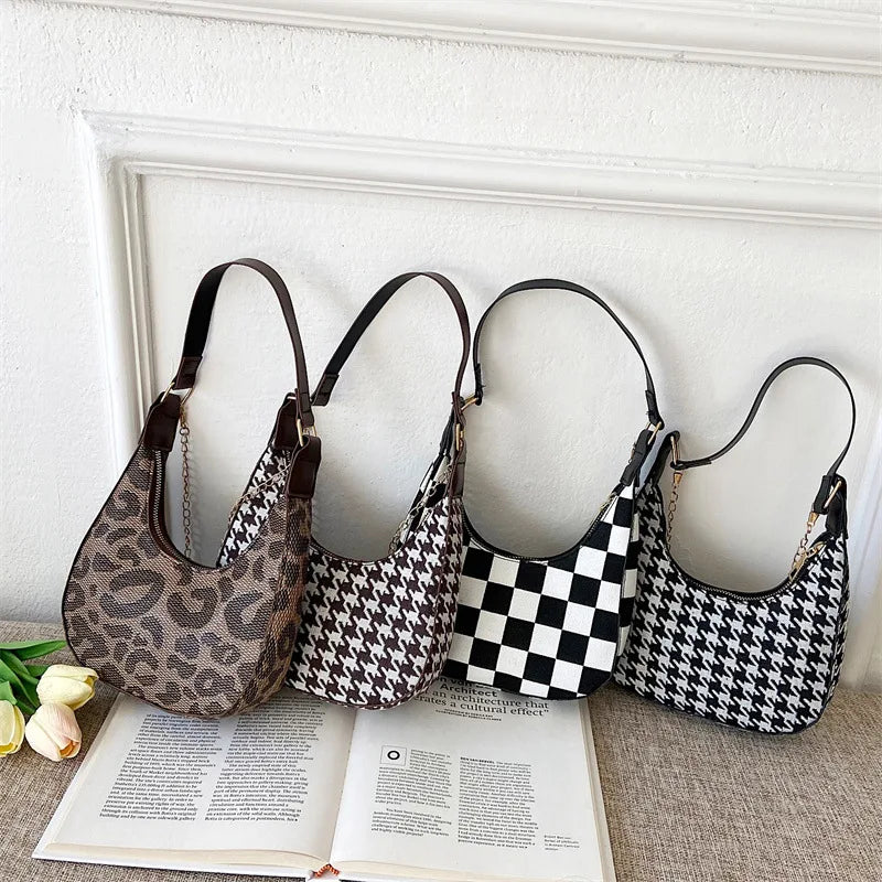 Stylish Plaid Canvas Women's Shoulder Bag