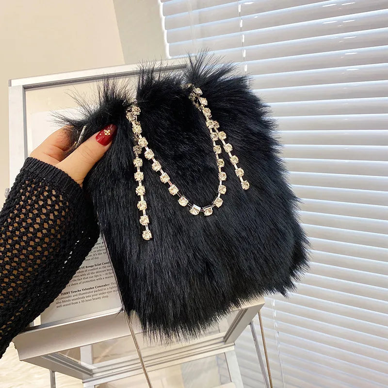 Winter Diamond Chain Shoulder Bag Plush Bucket Bag