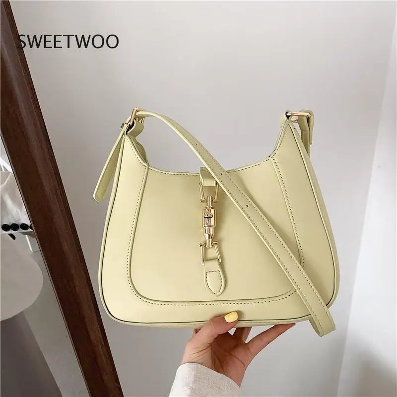 Retro Western Style Messenger Bag Shoulder Bag Locking Buckle Underarm Bag